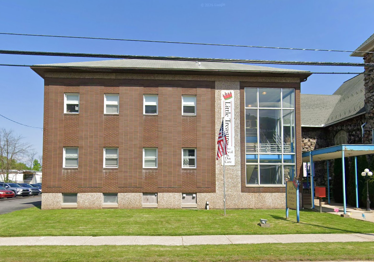 The Little Treasures Preschool & Childcare building on West Southern Avenue